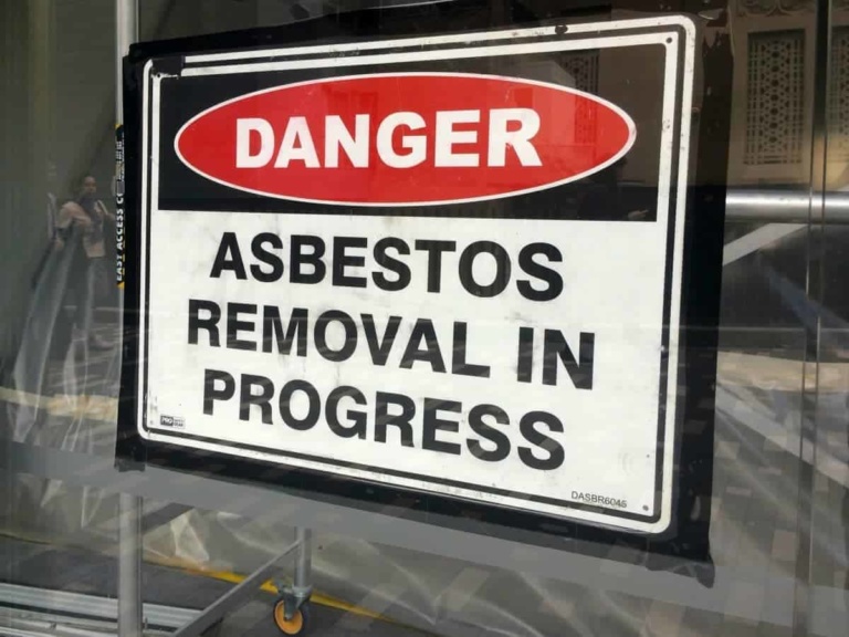 asbestos removal danger sign